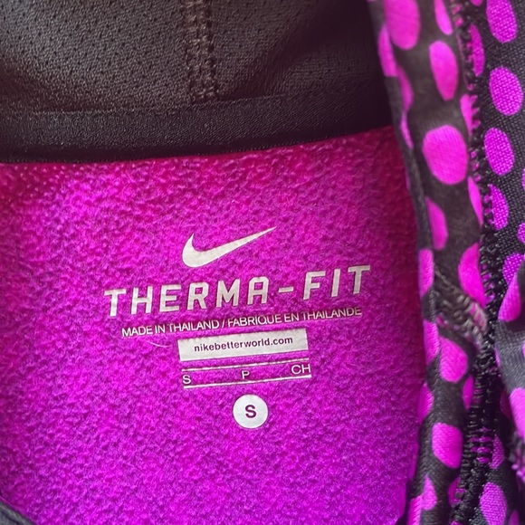 Nike sweatshirt - Picture 2 of 4